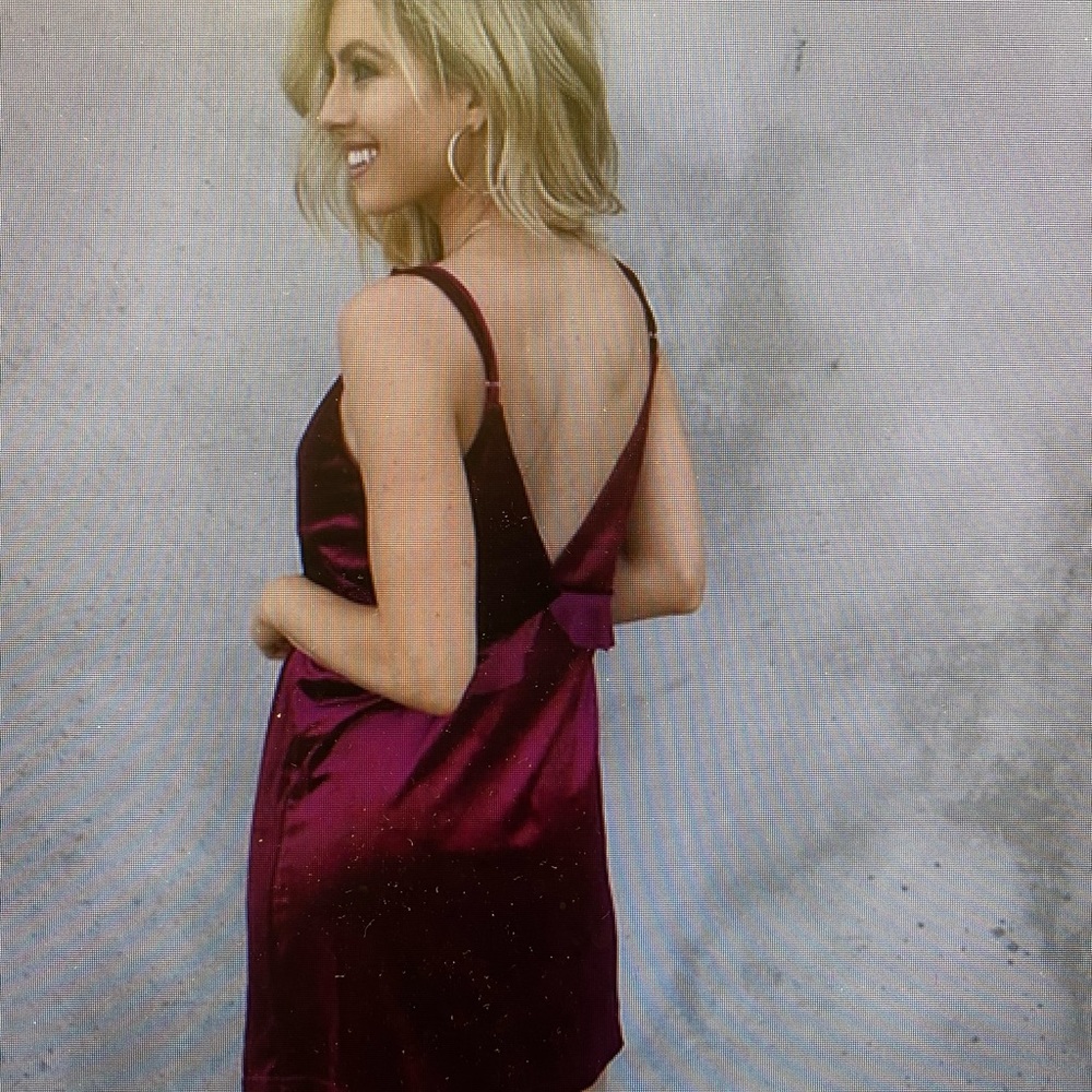 Dress - Picture 3 of 4